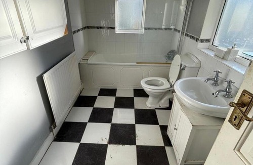 Ponders End House | The 21