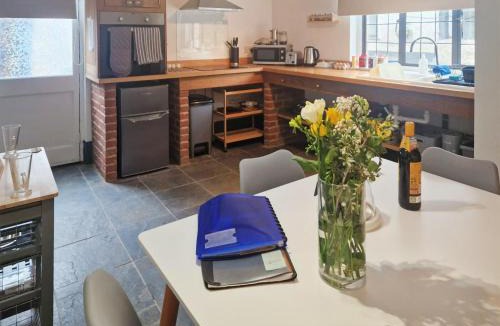 Tiverton House | The Annex