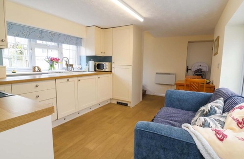 Exeter Apartment | The Apple Loft