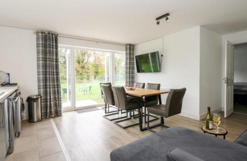 Wisbech House | The Apple Shed