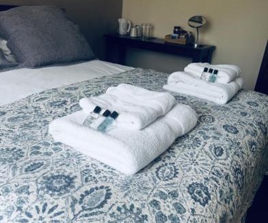 Collingbourne Kingston Hostel | The Barleycorn Inn