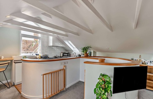 Chilham House | The Barn - Chilham - Two Bedroom House, Sleeps 4