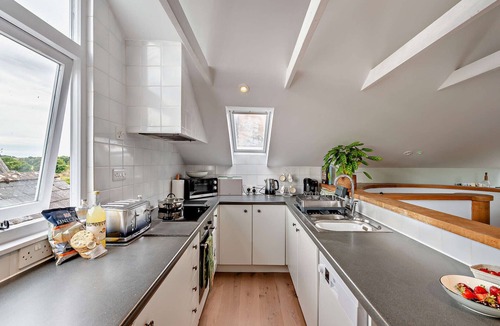 Chilham House | The Barn - Chilham - Two Bedroom House, Sleeps 4