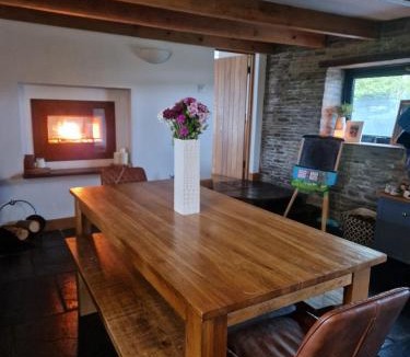 Newbridge House | The Barn