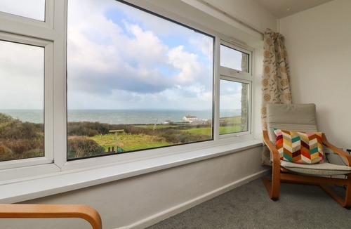 Gunwalloe Cottage | The Barn