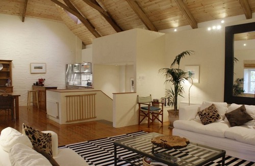 Kingsbridge Cottage | The Barn