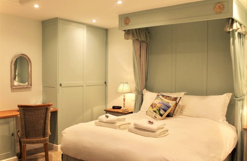 Monk Fryston Bed & Breakfast | The Barn