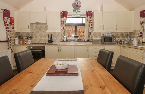 Buckton Cottage | THE BARN, pet friendly, character holiday cottage in Burton Fleming