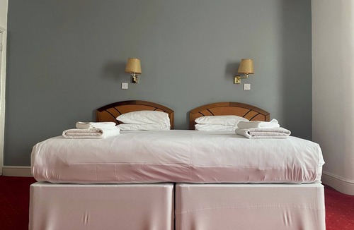 Seafront Hotel | The Beach Hotel