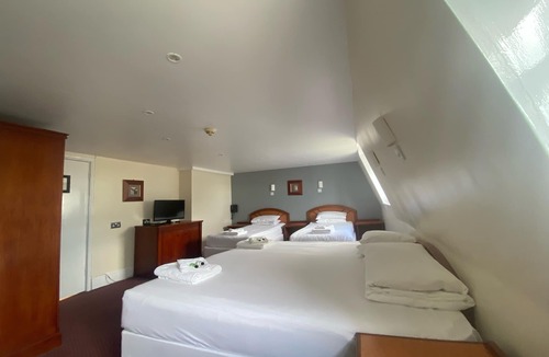 Seafront Hotel | The Beach Hotel