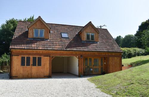 Chard House | The Bee Hive