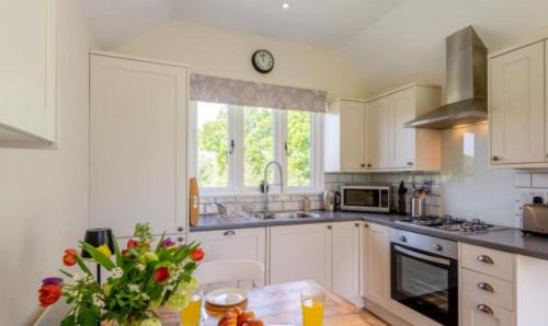 Abbess Roding House | The Bolthole