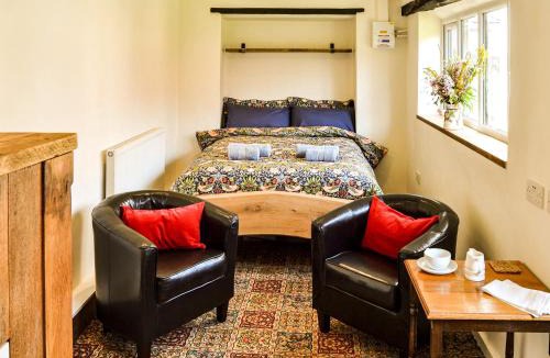 Great Hockham House | The Bothy