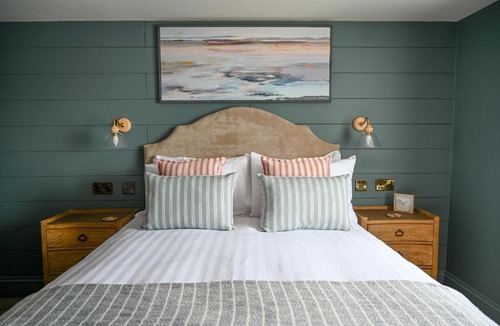 Barrow-on-Trent Hotel | The Bubble at Stenson