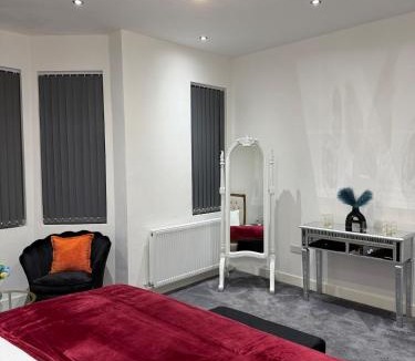 Old Trafford House | The Central Haven