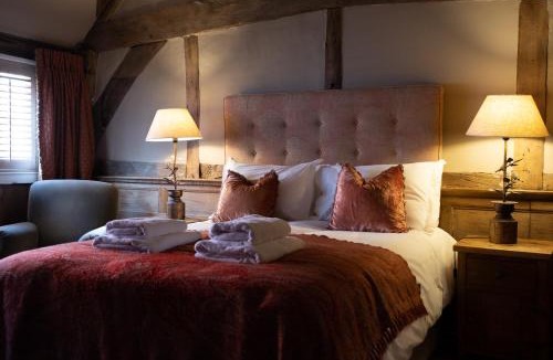 Salisbury Hotel | The Chapter House