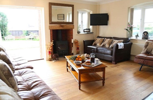 Waltham House | The Chestnuts