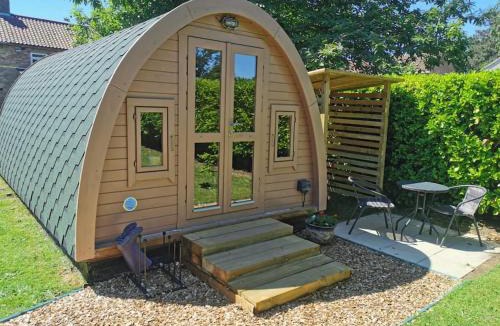 Hethel House | The Chestnuts Pod with private garden.
