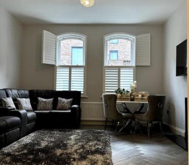 Lisburn House | The Colonel