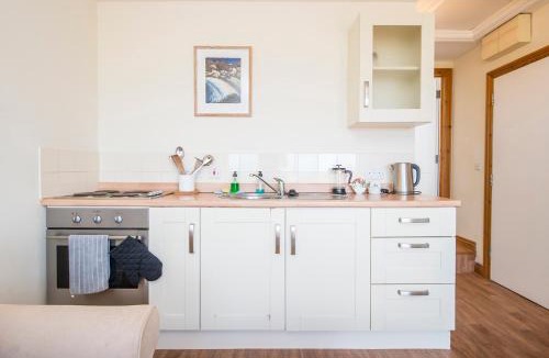 Dinas Cross House | The Cottage