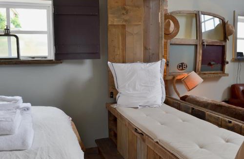 Nantwich House | The Cowshed