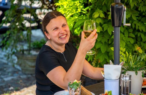 Abingdon Hotel | The Crown & Thistle, Abingdon, Oxfordshire - Acorn Pubs