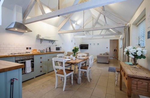 Holworth House | The Dairy, charming countryside stay near the coast
