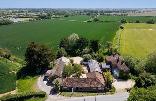 Sidlesham House | The Dairy - Spacious 3 bed barn in Sidlesham