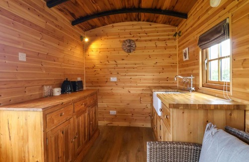 Mappleton House | The Damselfly