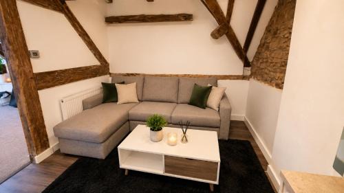 Billingsley Apartment | The Edge