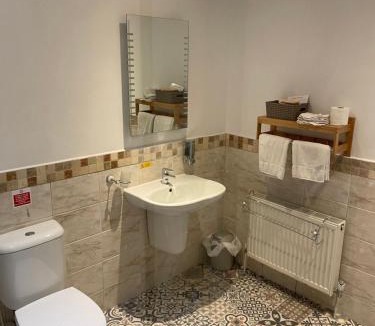 Aylmerton Apartment | The Eiders