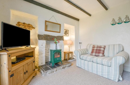 Lower Boscaswell House | The Farmhouse