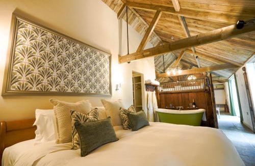 Histon House | The Fold Cambridge, Private country estate with luxury suites