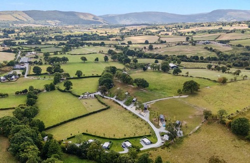 Llandrindod Wells House | The Fox Den