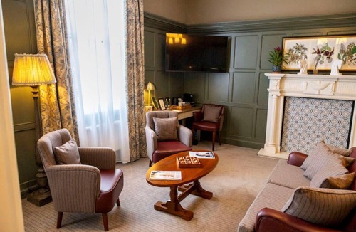 Warwick Town Centre Hotel | The Globe, Warwick, Warwickshire - Brunning & Price