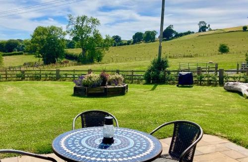 Newcastle-on-Clun House | The Grain Loft