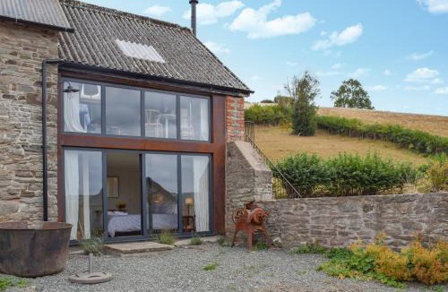 Llanfihangel Tal-y-llyn House | The Granary - Uk50401