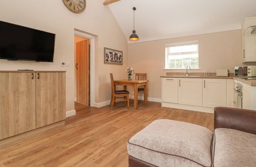 Wimbolds Trafford Cottage | The Hay Barn