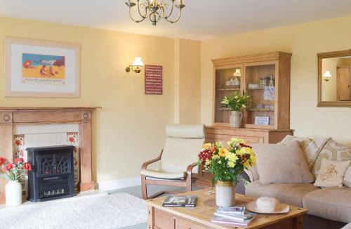Milford Haven House | The Hays