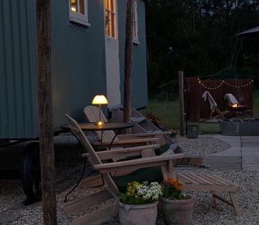 Sudbury House | The Hedgerow Hut
