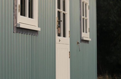 Sudbury House | The Hedgerow Hut