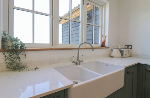 Colchester Cottage | The Hide