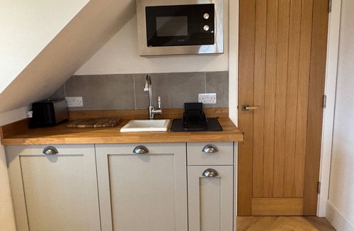 Tenterden Apartment | The Hideaway, Idyllic Studio in Tenterden Kent