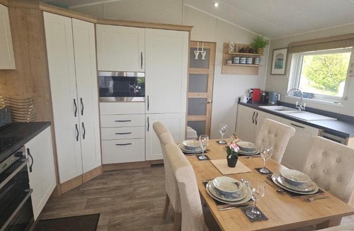Looe Resort | The Key is Under the Mat
