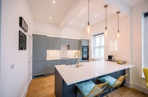 Leiston Apartment | The Leiston, High Street