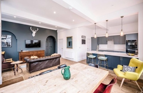 Leiston Apartment | The Leiston, High Street