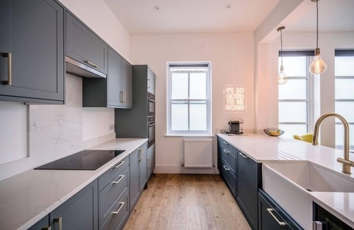 Leiston Apartment | The Leiston, High Street
