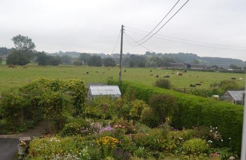 Ashbourne Bed & Breakfast | The Lilacs