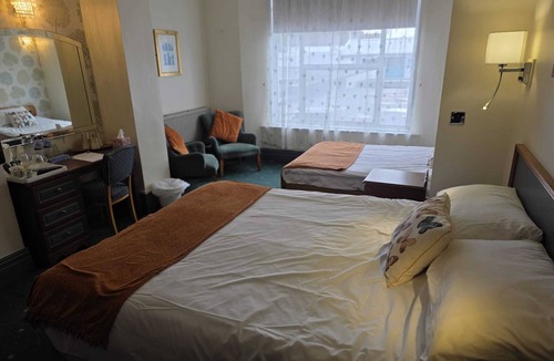Gloucester Bed & Breakfast | The Linden Tree
