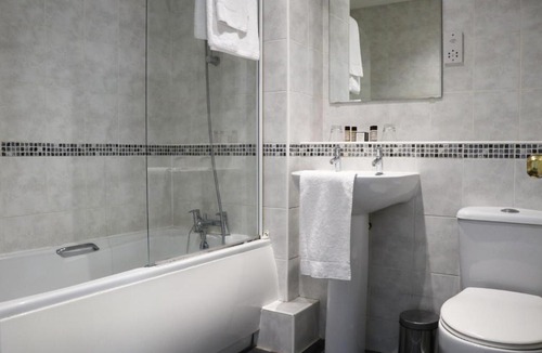 Belper Hotel | The Lion Hotel